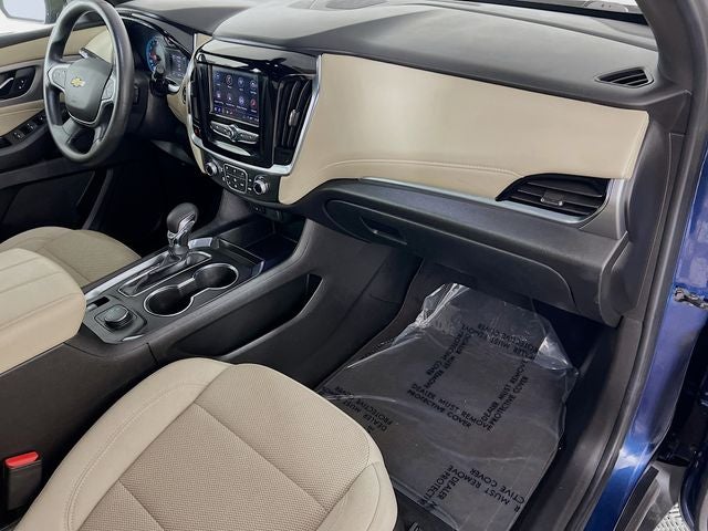2022 Chevrolet Traverse LS w/1FL