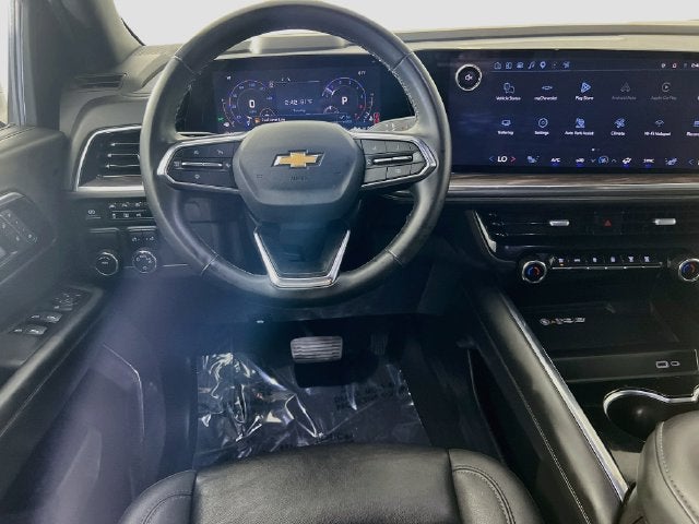 2025 Chevrolet Suburban LT