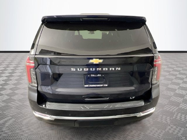 2025 Chevrolet Suburban LT