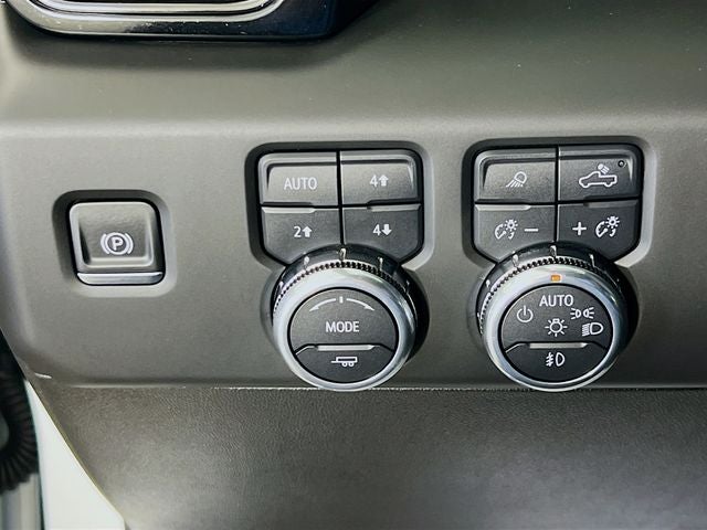 2025 GMC Sierra 2500HD AT4