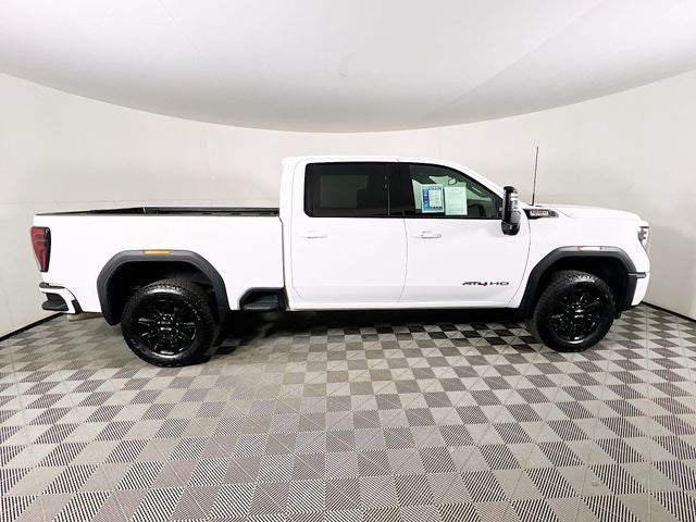 2025 GMC Sierra 2500HD AT4