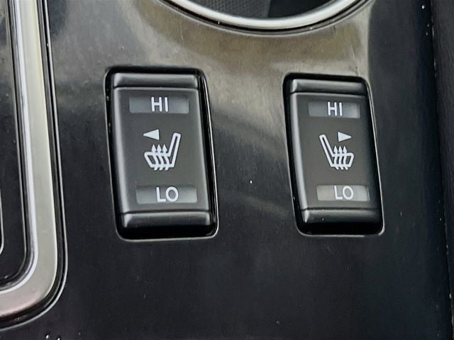 2023 Nissan Maxima SV