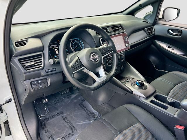 2025 Nissan Leaf S