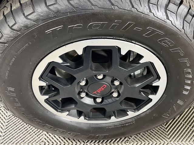 2024 Toyota Tacoma TRD Off-Road