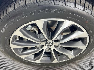 2016 Toyota Avalon Hybrid XLE Premium