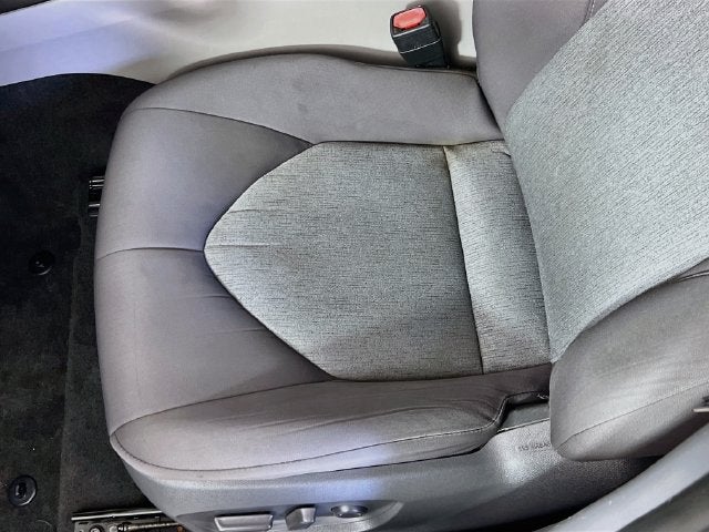 2021 Toyota Camry Hybrid LE