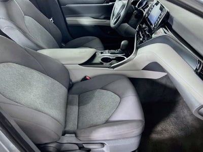 2021 Toyota Camry Hybrid LE