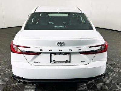 2025 Toyota Camry SE