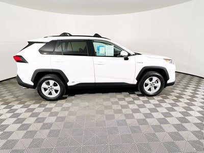 2021 Toyota RAV4 Hybrid XLE