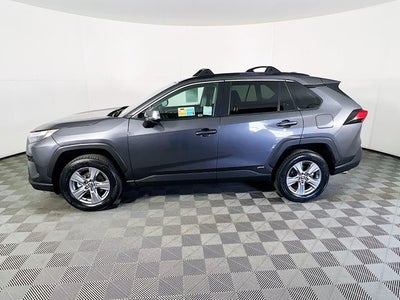 2022 Toyota RAV4 Hybrid XLE