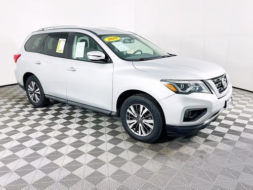 2019 Nissan Pathfinder SV