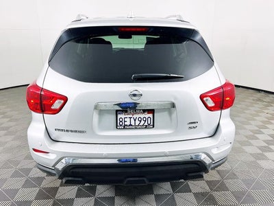 2019 Nissan Pathfinder SV