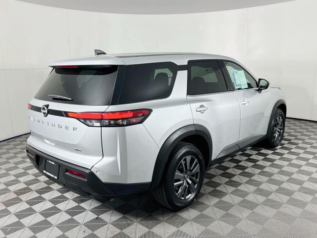2023 Nissan Pathfinder S