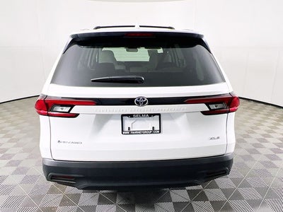 2026 Toyota Grand Highlander Hybrid XLE