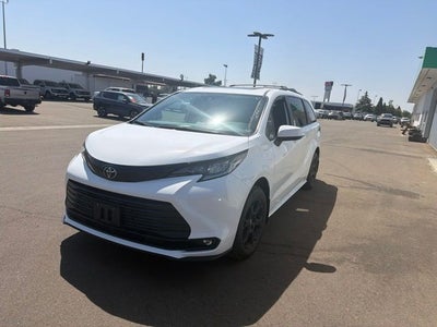 2026 Toyota Sienna Woodland Edition