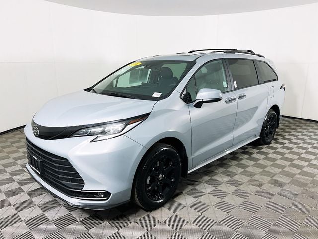 2026 Toyota Sienna Woodland Edition