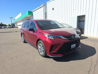 2022 Toyota Sienna XSE 7 Passenger