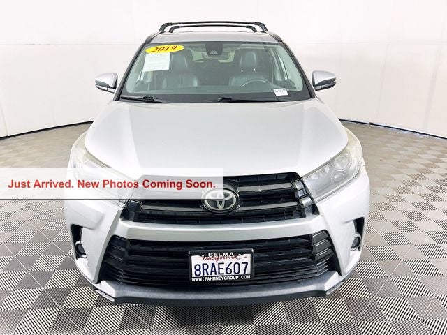 2019 Toyota Highlander SE