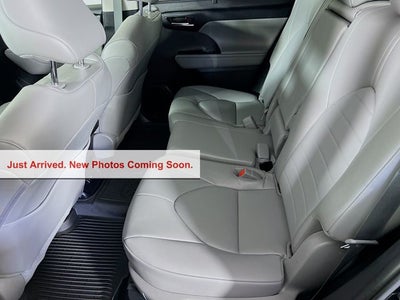 2023 Toyota Highlander Hybrid XLE