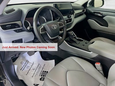 2023 Toyota Highlander Hybrid XLE