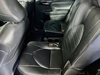 2023 Toyota Highlander Hybrid XLE