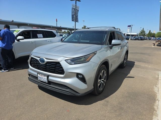 2023 Toyota Highlander Hybrid XLE