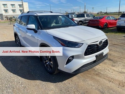 2026 Toyota Highlander Hybrid XLE