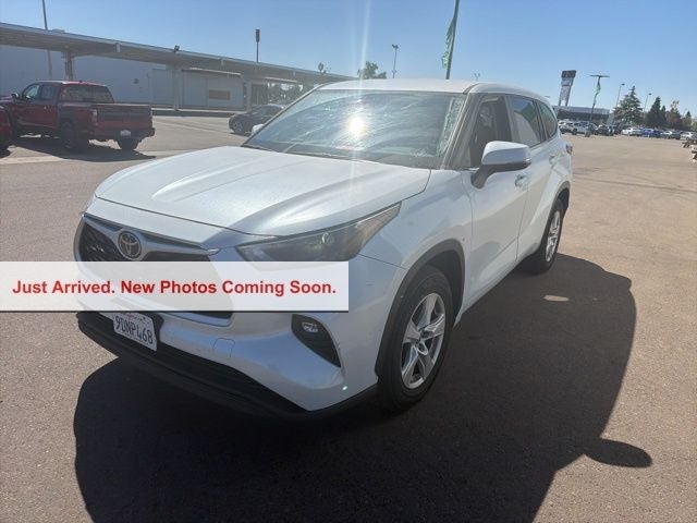 2023 Toyota Highlander LE