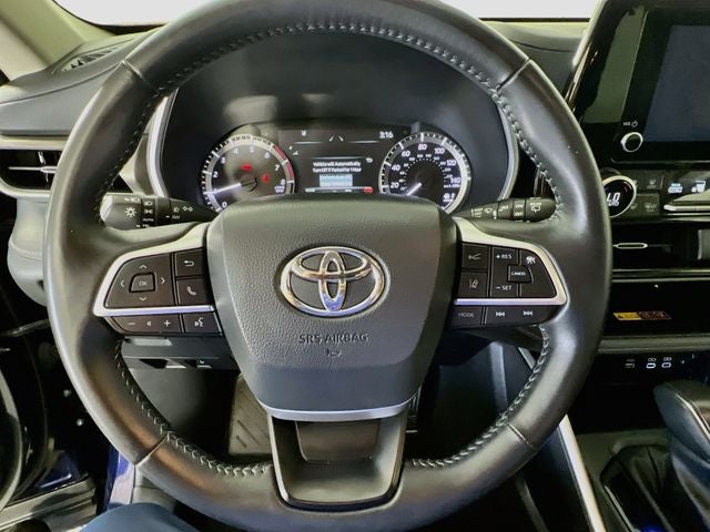 2025 Toyota Highlander XLE