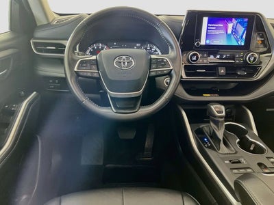 2025 Toyota Highlander XLE