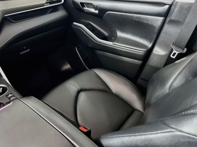 2025 Toyota Highlander XLE