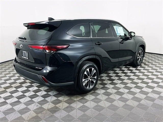2024 Toyota Highlander XLE