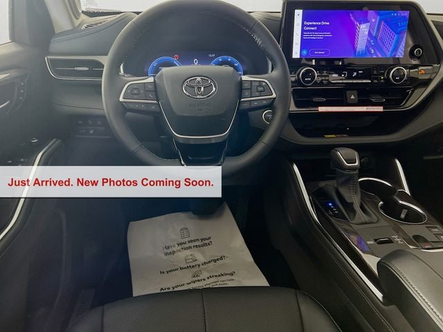 2026 Toyota Highlander Hybrid Limited