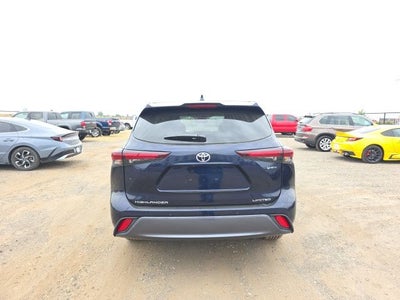 2026 Toyota Highlander Hybrid Limited