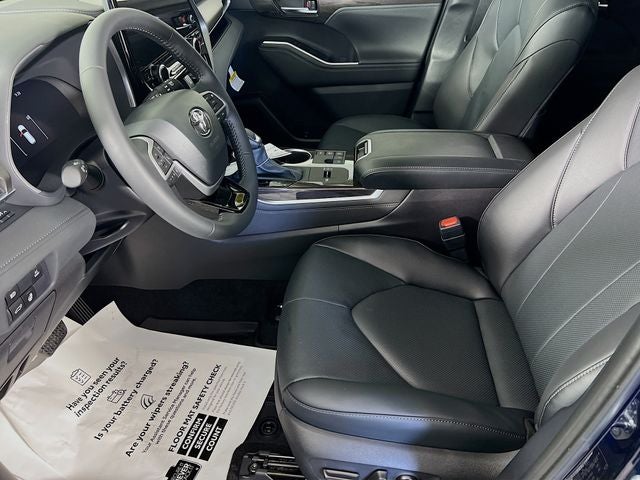 2026 Toyota Highlander Hybrid Limited