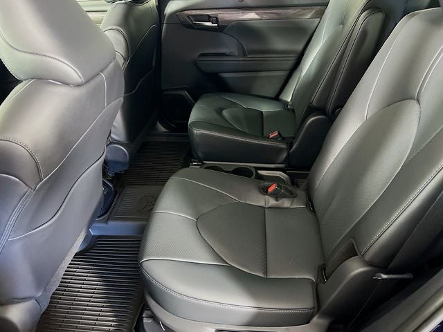2026 Toyota Highlander Hybrid Limited