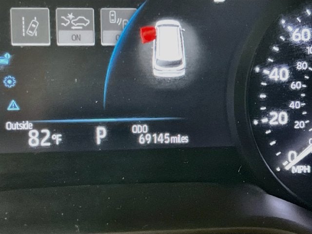 2025 Toyota Sienna XLE 8 Passenger