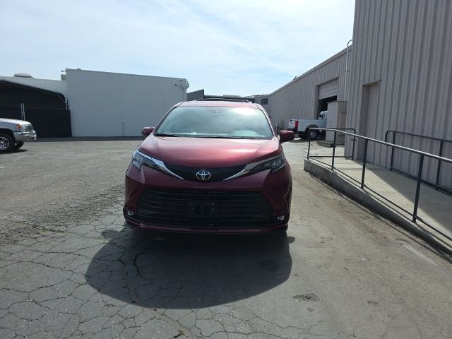 2026 Toyota Sienna XLE 7 Passenger