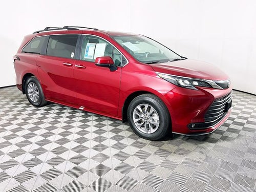 2026 Toyota Sienna XLE 7 Passenger