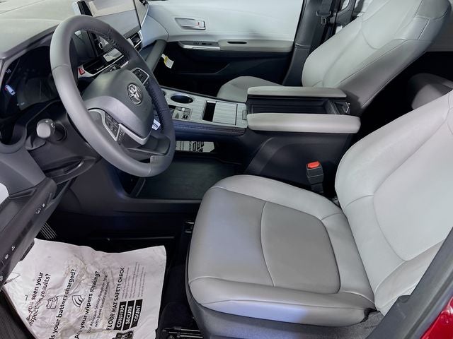 2026 Toyota Sienna XLE 7 Passenger