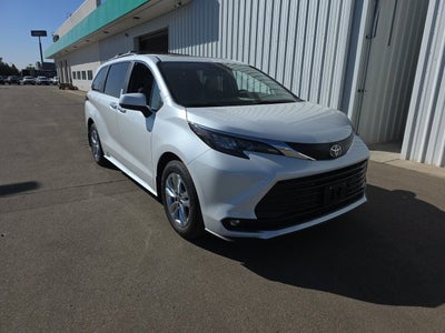 2026 Toyota Sienna XLE 7 Passenger