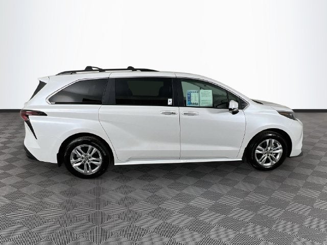 2026 Toyota Sienna XLE 7 Passenger