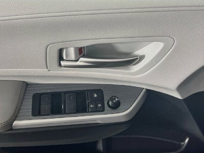 2025 Toyota Sienna XLE 8 Passenger