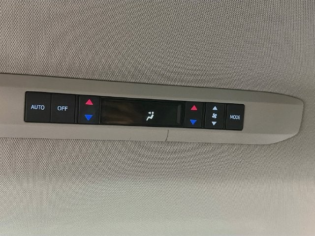 2025 Toyota Sienna XLE 8 Passenger