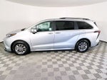 2025 Toyota Sienna XLE 8 Passenger
