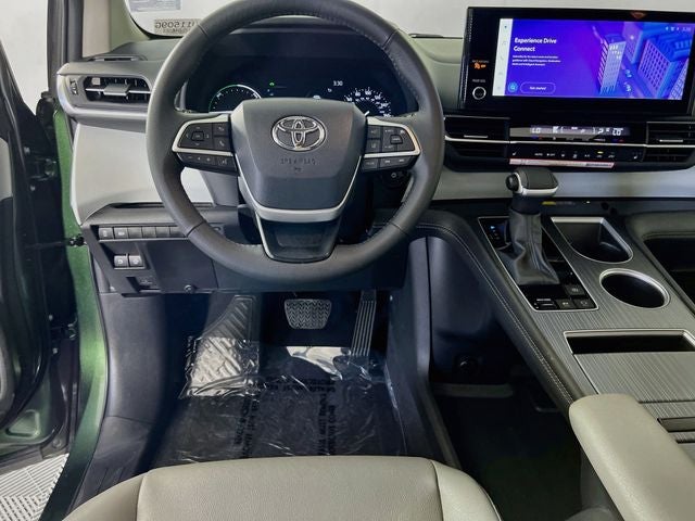 2026 Toyota Sienna XLE 8 Passenger