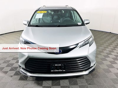 2024 Toyota Sienna XLE