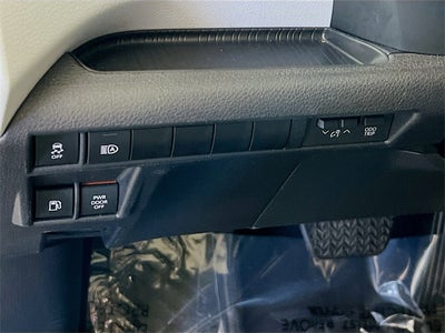 2025 Toyota Sienna XLE 8 Passenger