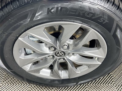 2025 Toyota Sienna XLE 8 Passenger