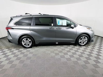 2026 Toyota Sienna Limited 7 Passenger
